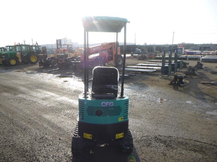 agt-qh12r-hydraulic-excavator-image-8