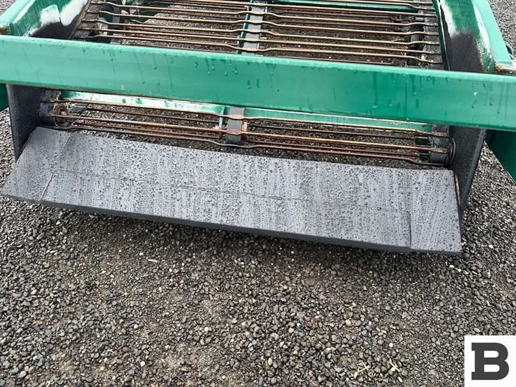 2022-willsie-2-row-sweet-potato-harvester---moses-lake,-wa-image-12