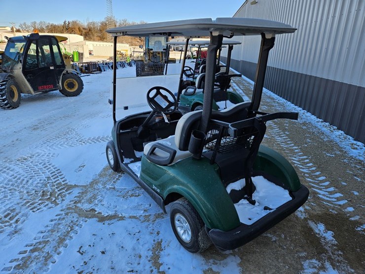 #172-•-yamaha-gas-golf-cart-image-3