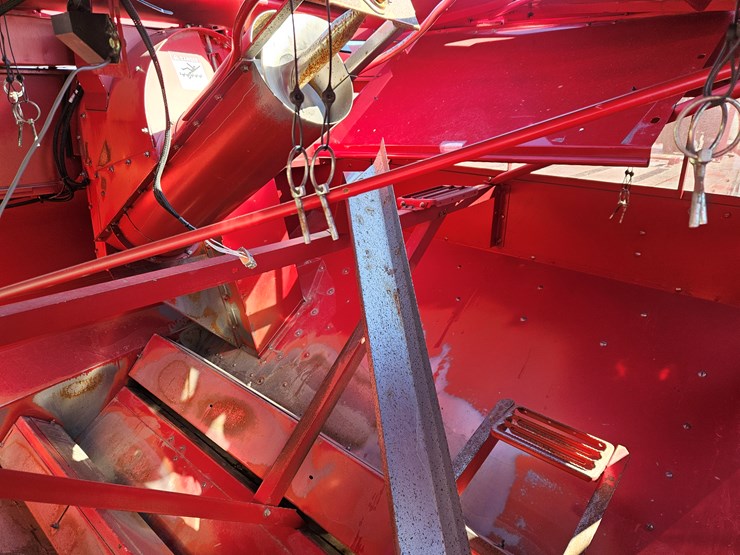 2001-case-ih-2366-image-13