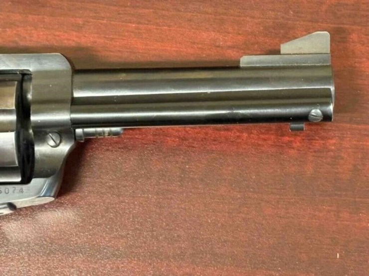 ruger---blackhawk---.357-mag.-revolver-image-8