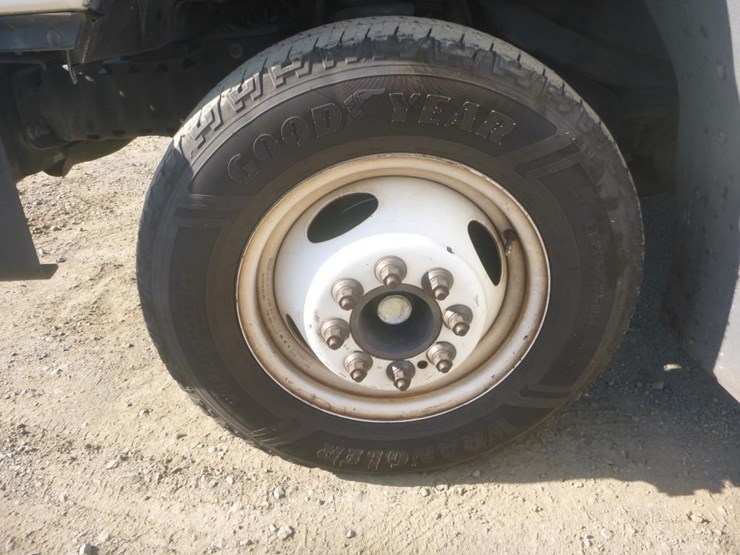 2014-ford-e450-image-13