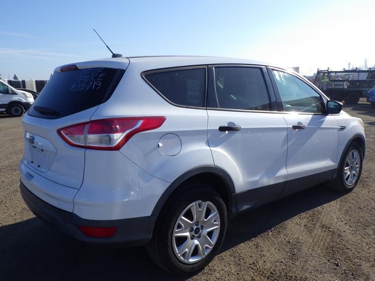 2014-ford-escape-image-3