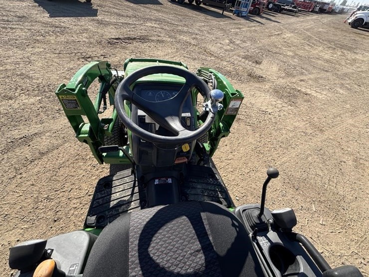 john-deere-1025r-image-25