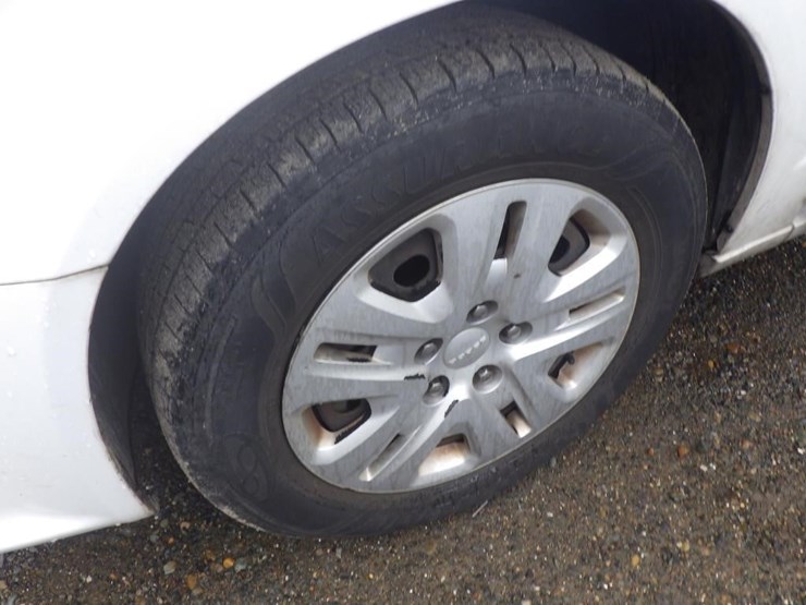 2014-dodge-grand-caravan-image-13