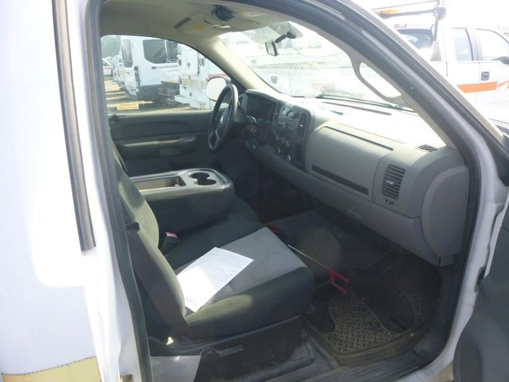 2008-chevrolet-silverado-1500-image-11