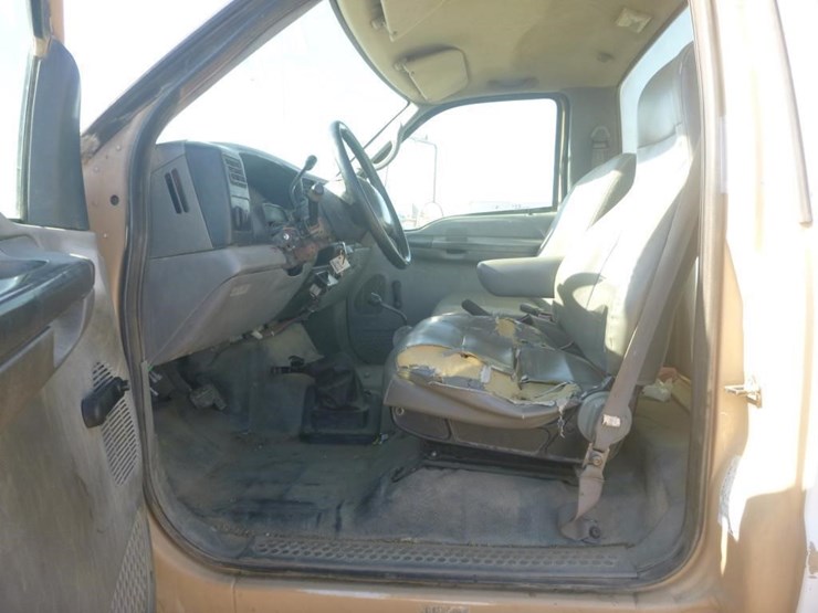 2007-ford-f650-image-12