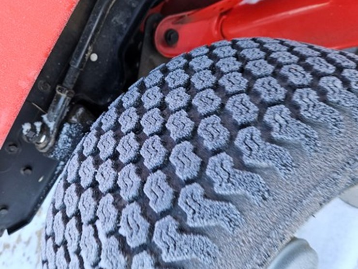 #144-•-simplicity-conquest-lawn-tractor-image-28