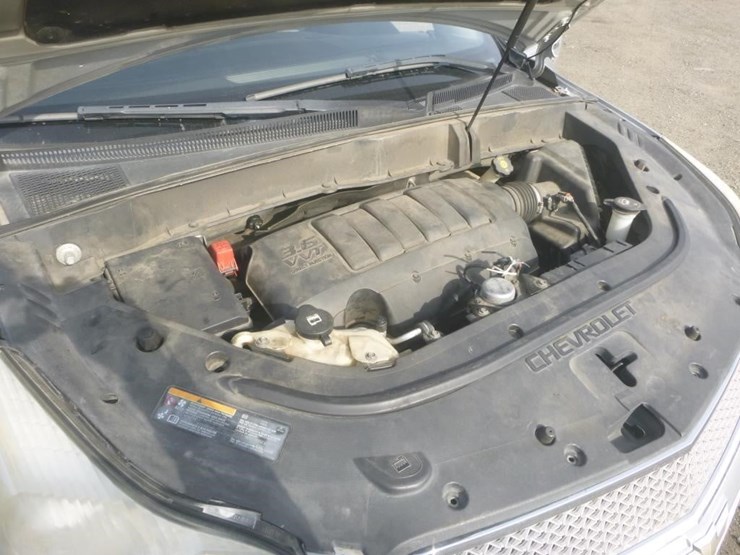 2012-chevrolet-traverse-image-11