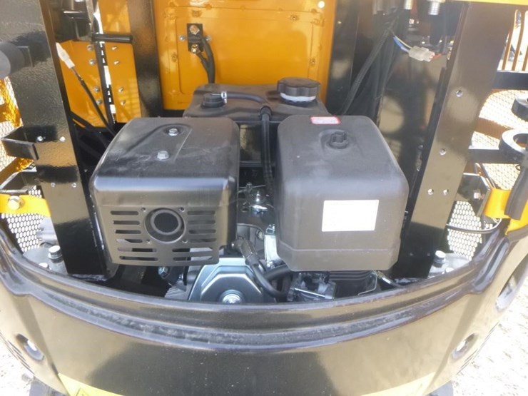 vicsec-vc16p-hydraulic-excavator-image-24