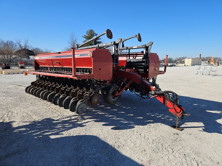 case-ih-5500-image-1