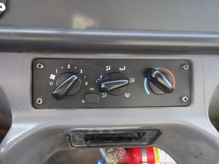 2017-freightliner-m2-s/a-water-truck-image-32