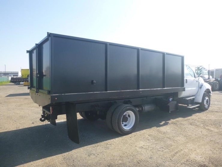 2013-ford-f650-image-3