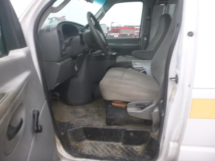 2006-ford-e350-image-6