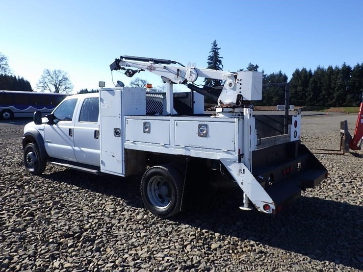 2006-ford-f550-image-5