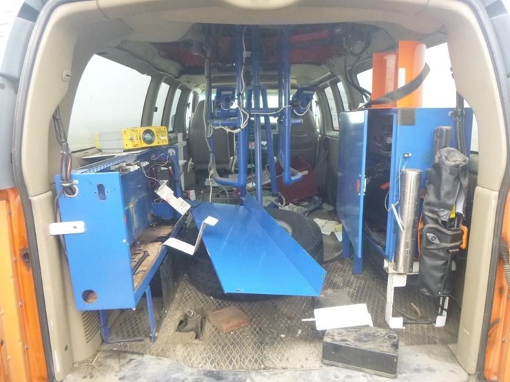 2000-gmc-3500-image-10