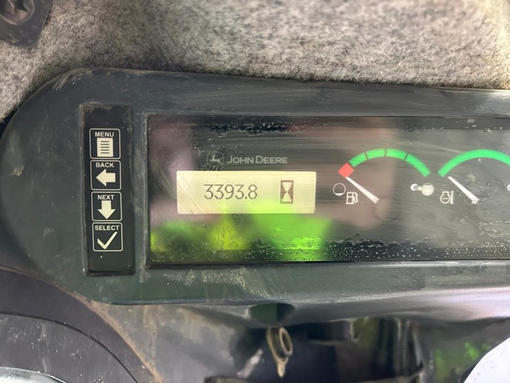 2015-deere-323e-image-19