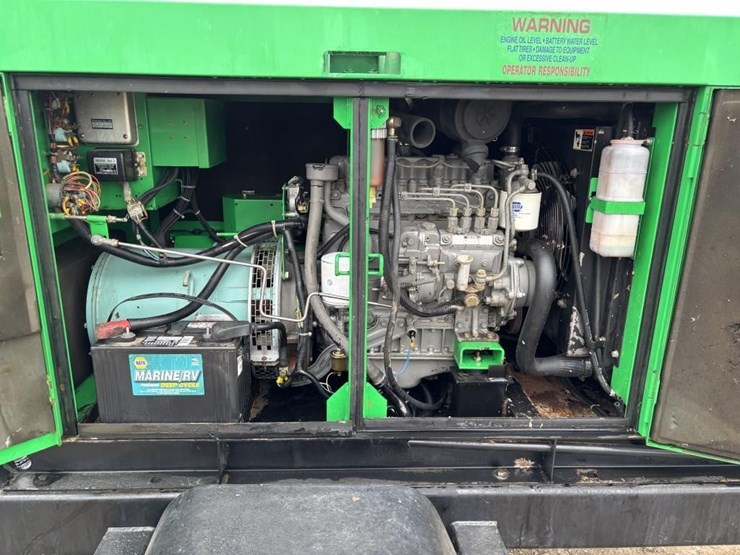 2004-multiquip-dca25ssiu-image-13