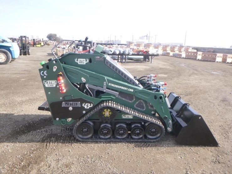 2026-kubota-d1703-image-7