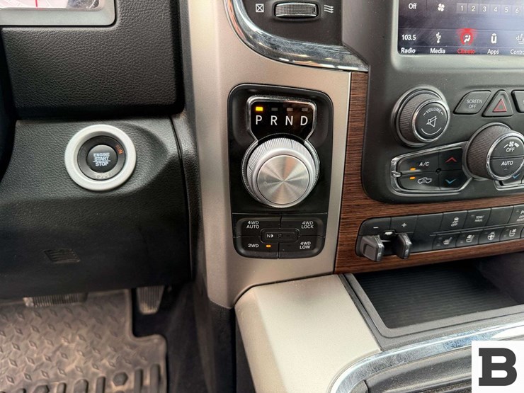 2018-dodge-1500-image-36