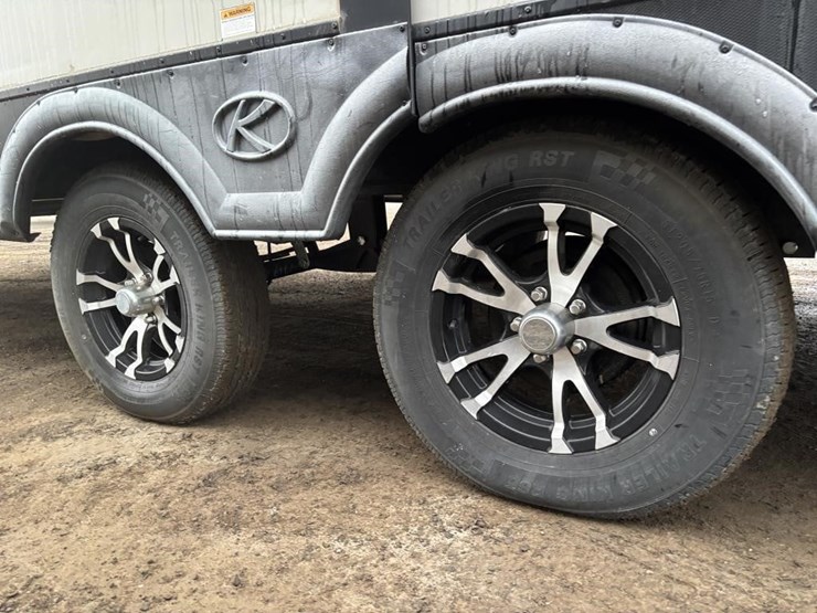 2020-bullet-bl243bhsw20-travel-trailer-image-19