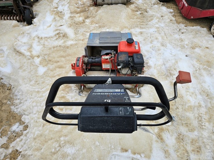 #104-•-jacobsen-walk-behind-greens-mower-image-4