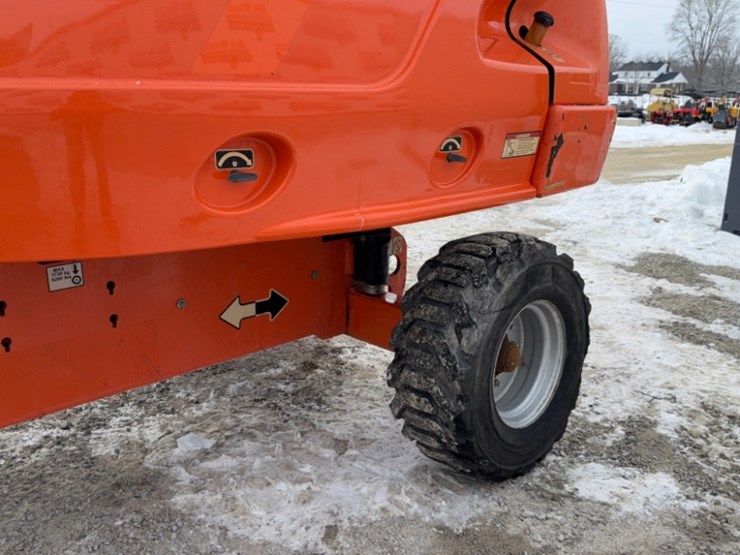 2015-jlg-400s-image-12