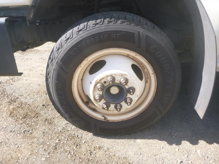 2014-ford-e450-image-13