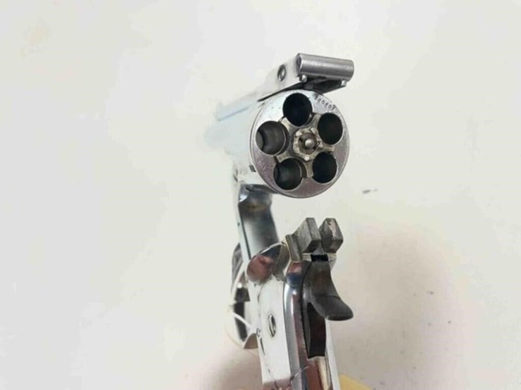 smith-&-wesson-revolver-image-12