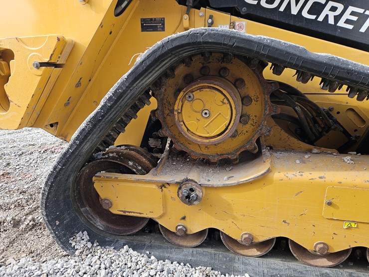 2022-caterpillar-279d3-image-15