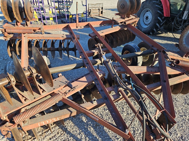 international-470-image-3