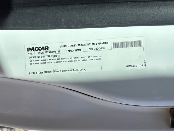 2024-kenworth-t880-image-18