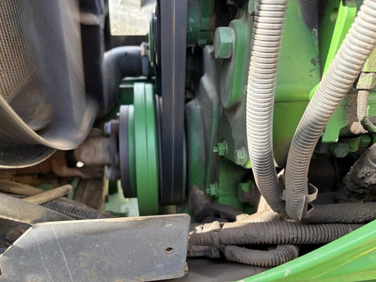 2005-john-deere-7220-image-43