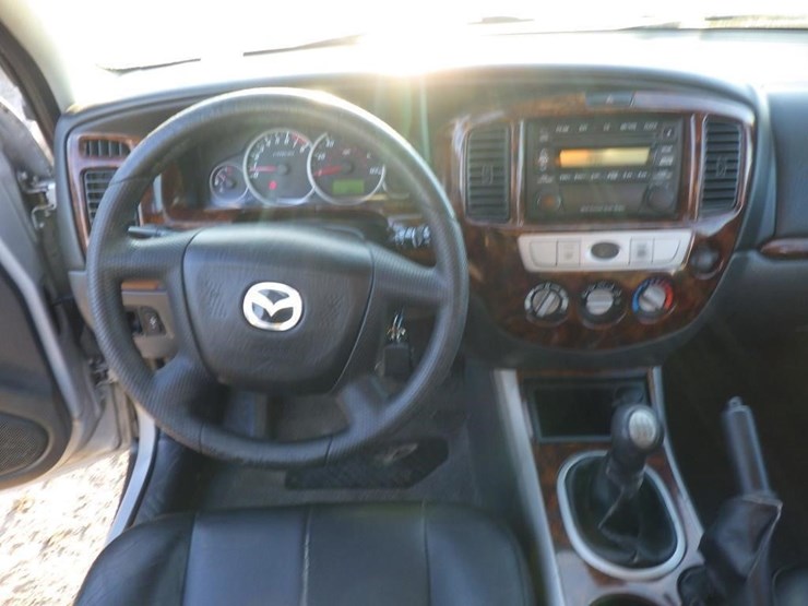 2005-mazda-tribute-image-9