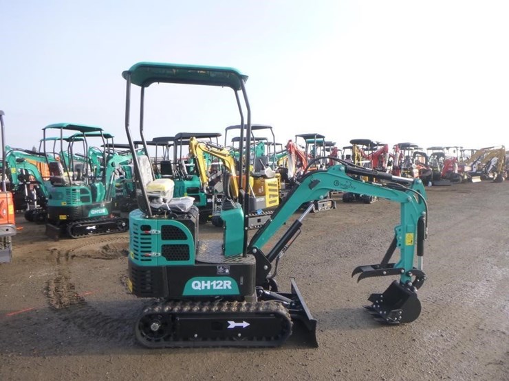 agt-qh12r-hydraulic-excavator-image-7