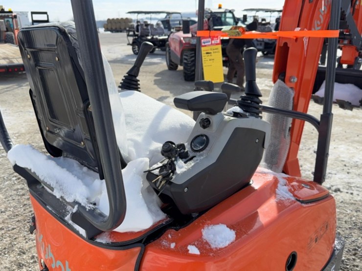 new-unused-aboss-model-gh25-mini-excavator,-kubota-d722,-3-cylinder-diesel,-hyd.-thumb,-sn#4554605-image-6