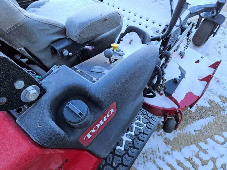 toro-groundsmaster-7200-image-15