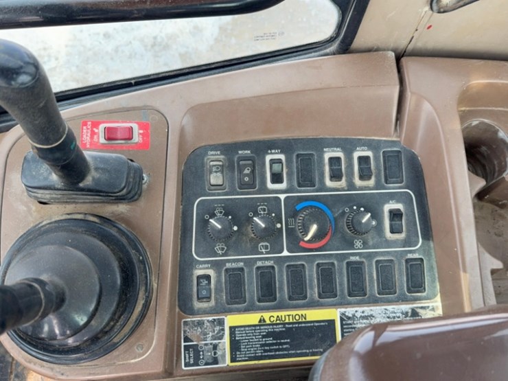 1983-john-deere-444h-image-31