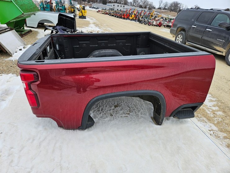 #196-•-chevrolet-silverado-7'-pickup-box-image-6