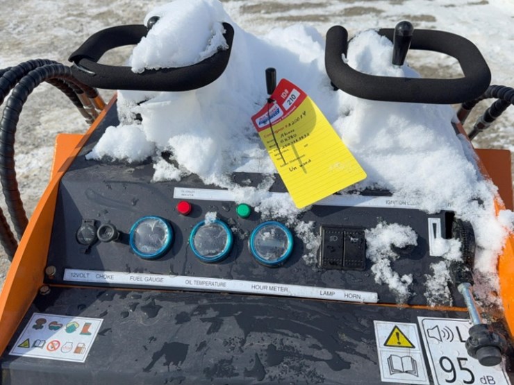 new-unused-aboss-gh380-mini-skid-loader,-15-hp-gas-engine,-aux.-hyd,-sn#-2507113932-image-4