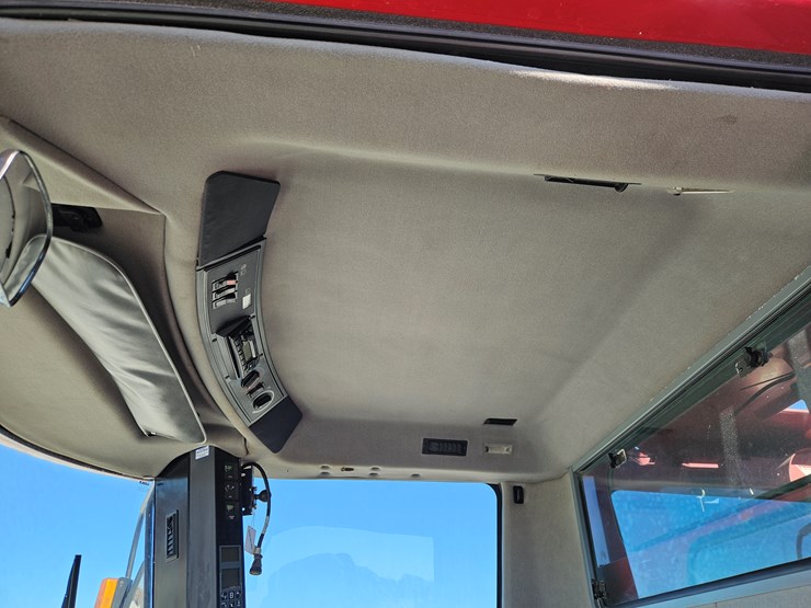 2001-case-ih-2366-image-6