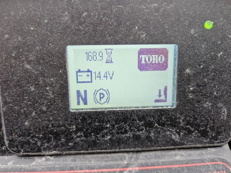 #152-•-toro-grounds-master-3300-4x4-front-mount-mower-image-15