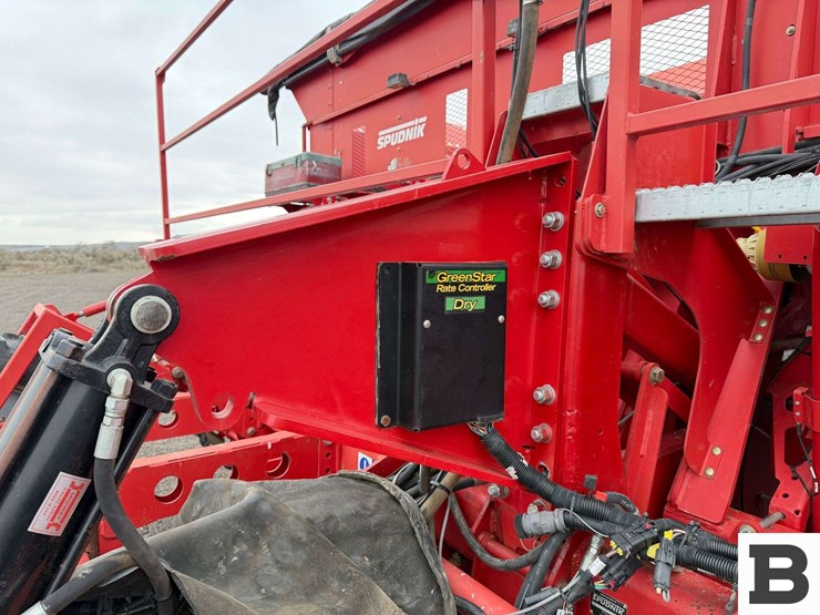 spudnik-8560-potato-planter---eltopia,-wa-image-15