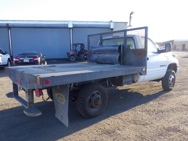 2001-dodge-ram-3500-image-3