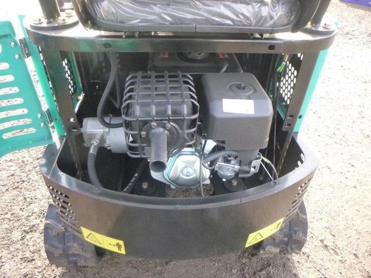 agt-qh12r-hydraulic-excavator-image-24