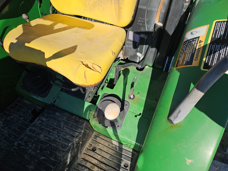 2022-john-deere-5055e-image-7