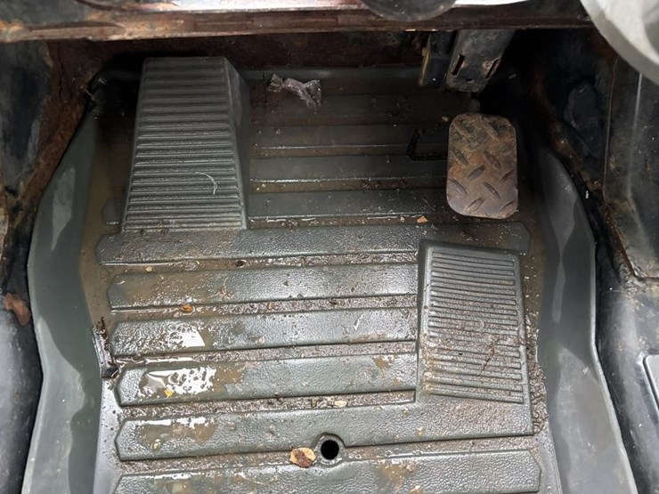 2021-caterpillar-259d3-image-31