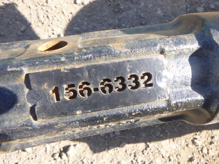 caterpillar-12-image-7