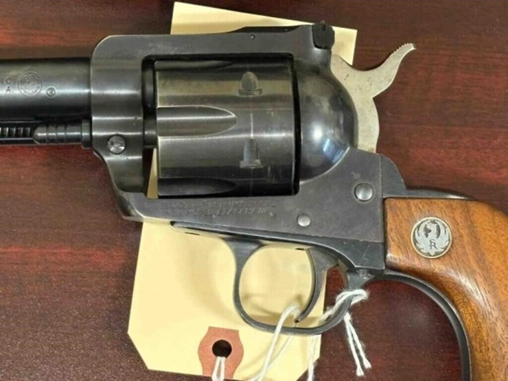 ruger---blackhawk---.357-mag.-revolver-image-3