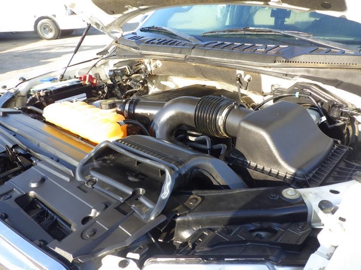 2016-ford-f150-image-10